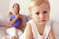 Детская ревность: Как подготовить ребенка к появлению братика или сестрички?